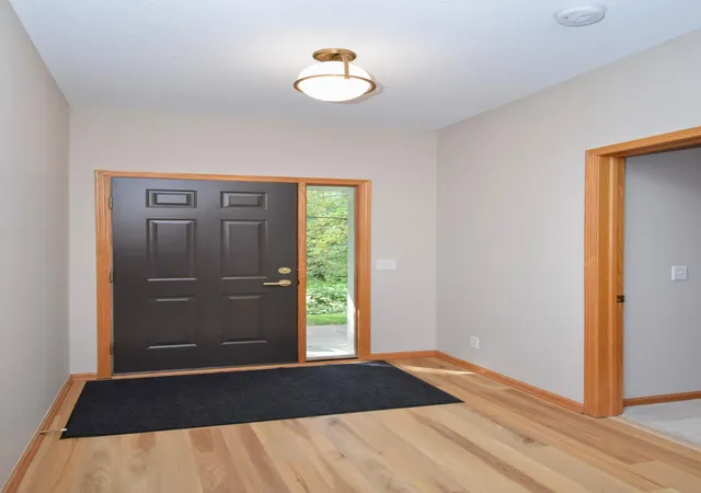 Photo 4 of Single family home for sale at 1010 18th Avenue SE, Forest Lake, MN 55025 | MLS# 7132677 | Listing updated on 2026-09-15