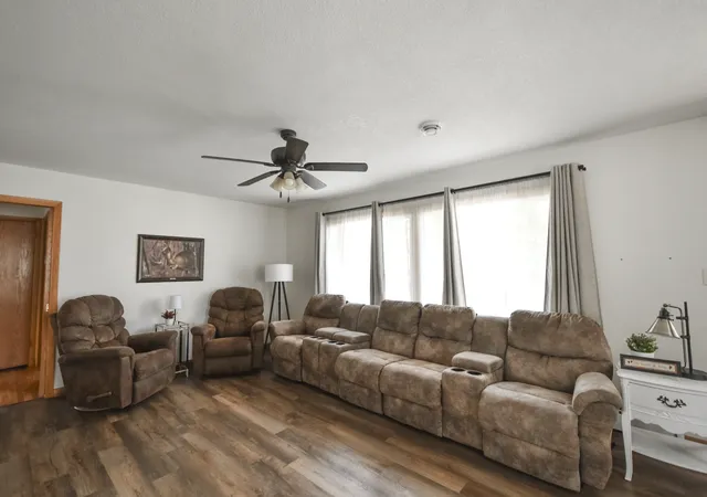 Photo 3 of Single family home for sale at 567 W 5Th St, Zumbrota, MN 55992 | MLS# 7132724 | Listing updated on 2026-09-15