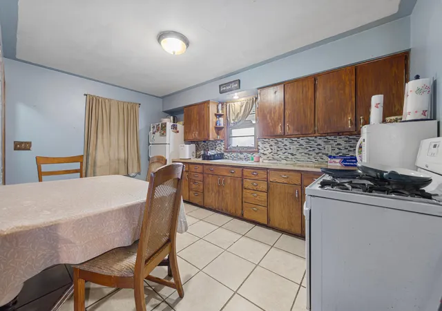 Photo 4 of Single family home for sale at 74 S Cordova Ave, Le Center, MN 56057 | MLS# 7132761 | Listing updated on 2026-09-15