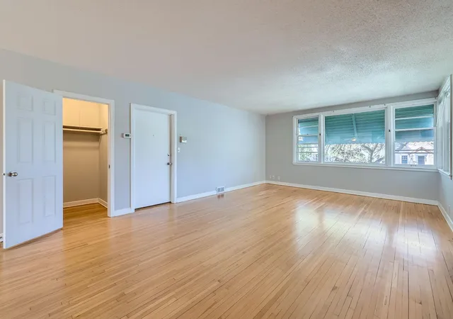 Photo 1 of Sale Pending at 3527 Dupont Ave S #3, Minneapolis, MN 55408 | MLS# 7132793 | Listing updated on 2026-09-12