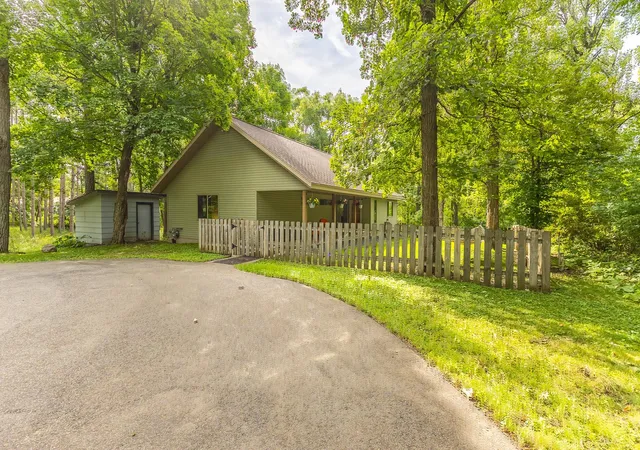 Photo 2 of Single family home for sale at 4950 Sherman Dr Ne, Bemidji, MN 56601 | MLS# 7132804 | Listing updated on 2026-09-15