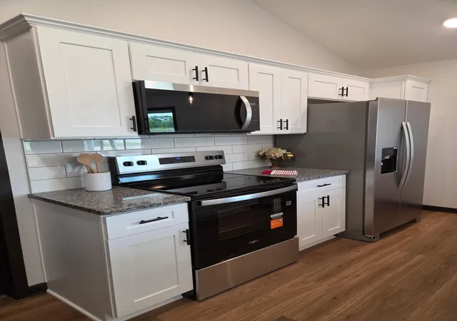 Photo 3 of Single family home for sale at 2025 Clark St, Saint Peter, MN 56082 | MLS# 7132940 | Listing updated on 2026-09-22