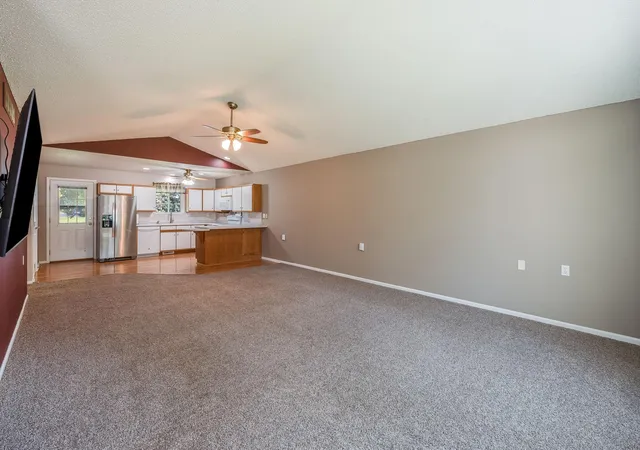 Photo 3 of Sale Pending at 122 Oxford Path, Mankato, MN 56001 | MLS# 7133019 | Listing updated on 2026-09-14