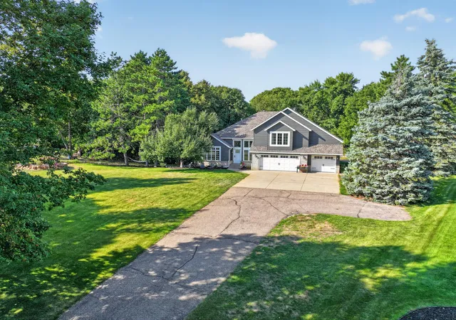 Photo 3 of Single family home for sale at 3203 Sundance Cir Nw, Alexandria, MN 56308 | MLS# 7133036 | Listing updated on 2026-09-30