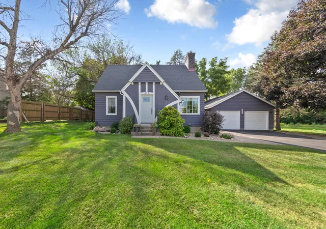 Photo 3 of Single family home for sale at 418 Prairie Ave, Faribault, MN 55021 | MLS# 7133155 | Listing updated on 2026-09-15