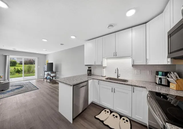 Photo 4 of Single family home for sale at 1843 Daniel Ln Ne, Stewartville, MN 55976 | MLS# 7133240 | Listing updated on 2026-10-07