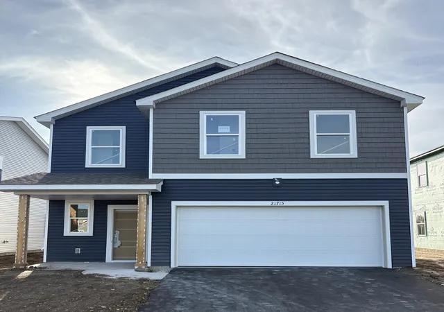 Photo 1 of Single family home for sale at 21715 Rose Dr, Farmington, MN 55024 | MLS# 7133266 | Listing updated on 2026-09-15