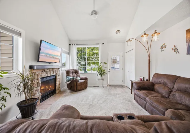 Photo 3 of Single family home for sale at 17530 Gillette Wy #7052, Lakeville, MN 55044 | MLS# 7133356 | Listing updated on 2026-09-15