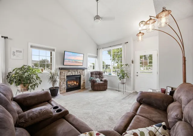 Photo 3 of Single family home for sale at 17530 Gillette Wy #7052, Lakeville, MN 55044 | MLS# 7133356 | Listing updated on 2026-09-15