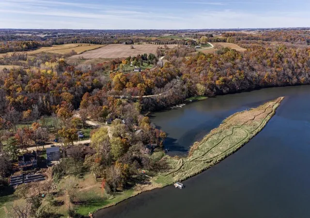Photo 3 of Single family home for sale at 11352 Cedar Beach Dr Nw, Oronoco, MN 55960 | MLS# 7133373 | Listing updated on 2026-09-10