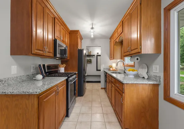 Photo 4 of Single family home for sale at 13471 Eveleth Wy, Apple Valley, MN 55124 | MLS# 7133537 | Listing updated on 2026-09-14