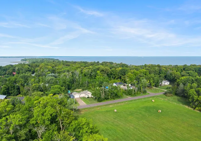 Photo 4 of Single family home for sale at 39679 92nd Avenue, Onamia, MN 56359 | MLS# 7133550 | Listing updated on 2026-10-07