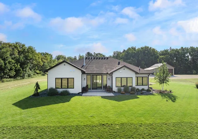 Photo 3 of Single family home for sale at 23745 Fairgreen Ave, Farmington, MN 55024 | MLS# 7133674 | Listing updated on 2026-09-11
