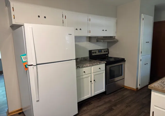 Photo 4 of Sale Pending at 220 Terrace Dr Sw, Willmar, MN 56201 | MLS# 7133710 | Listing updated on 2026-09-15