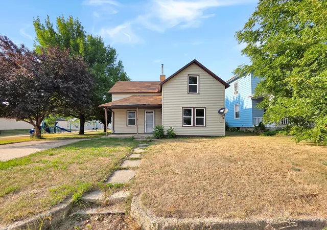 Photo 1 of Single family home for sale at 410 Main St, Hawley, MN 56549 | MLS# 7133981 | Listing updated on 2026-09-10