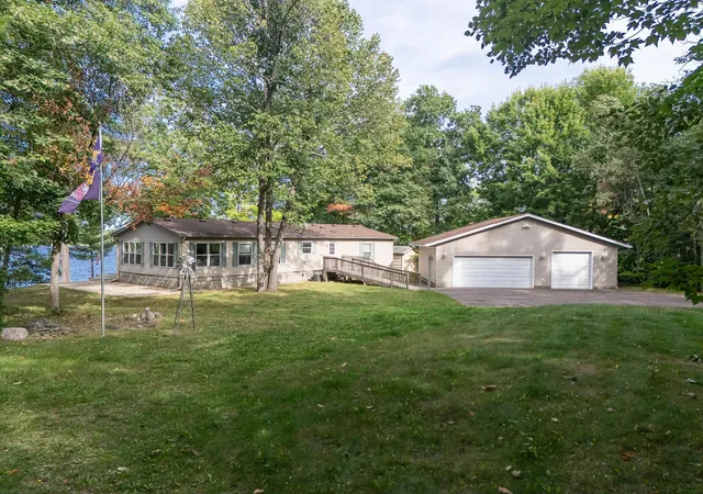 Photo 2 of Single family home for sale at 22390 S Shore Dr, Emily, MN 56447 | MLS# 7134097 | Listing updated on 2026-09-11