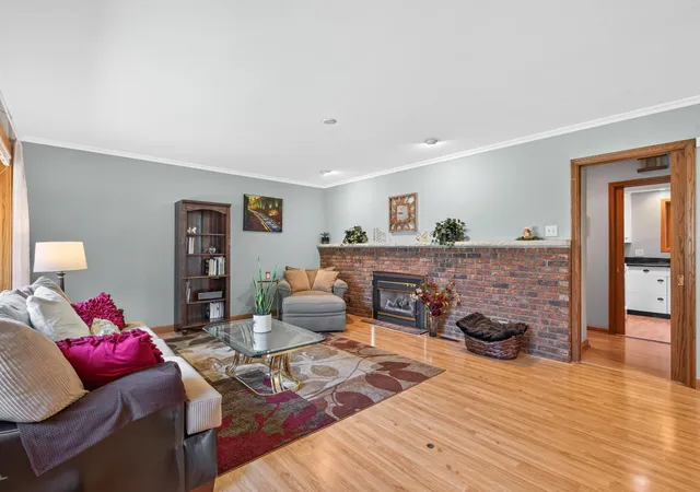 Photo 4 of Sale Pending at 1935 Stinson Blvd, Minneapolis, MN 55418 | MLS# 7134099 | Listing updated on 2026-09-14