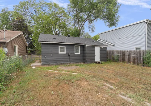 Photo 4 of Single family home for sale at 5226 Girard Ave N, Minneapolis, MN 55430 | MLS# 7134182 | Listing updated on 2026-09-15