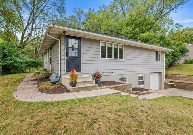 Photo 3 of Single family home for sale at 678 Eldridge Ave W, Saint Paul, MN 55113 | MLS# 7134191 | Listing updated on 2026-09-14