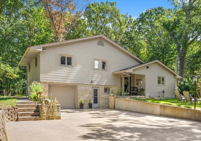 Photo 1 of Single family home for sale at 73466 318th Ave, Lake City, MN 55041 | MLS# 7134230 | Listing updated on 2026-09-09