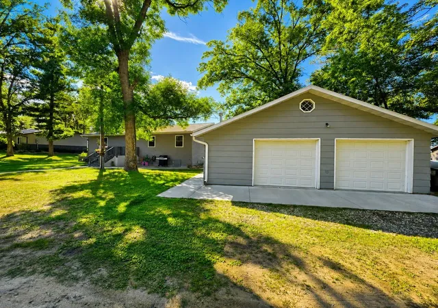 Photo 3 of Single family home for sale at 38403 E Blueberry Dr, Menahga, MN 56464 | MLS# 7134286 | Listing updated on 2026-09-15