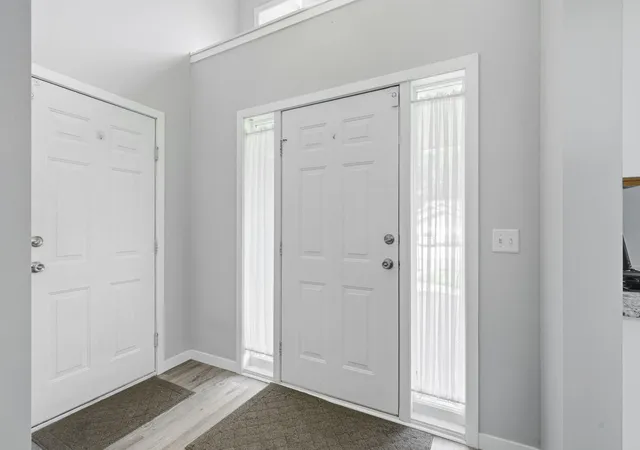 Photo 4 of Single family home for sale at 798 104Th Ct Ne, Blaine, MN 55434 | MLS# 7134351 | Listing updated on 2026-09-17