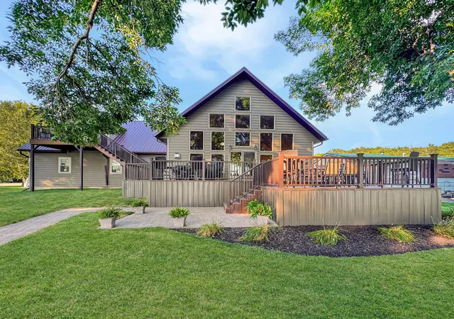 Photo 3 of Single family home for sale at 10 N Shore Dr, Garvin, MN 56132 | MLS# 7134396 | Listing updated on 2026-09-15
