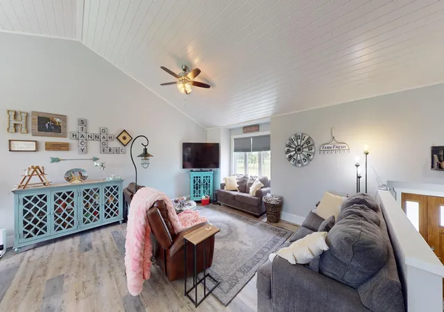 Photo 2 of Single family home for sale at 10479 92nd Avenue Sw, New Richland, MN 56072 | MLS# 7134412 | Listing updated on 2026-09-15