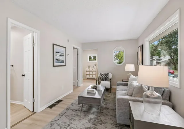 Photo 3 of Sale Pending at 4606 Bryant Ave N, Minneapolis, MN 55412 | MLS# 7134419 | Listing updated on 2026-10-07