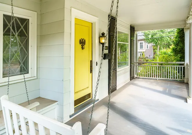 Photo 3 of Single family home for sale at 2500 Humboldt Ave S, Minneapolis, MN 55405 | MLS# 7134427 | Listing updated on 2026-09-11
