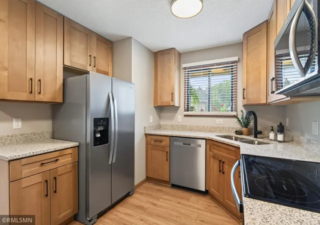 Photo 4 of Single family home for sale at 89 126Th Ln Nw, Coon Rapids, MN 55448 | MLS# 7134476 | Listing updated on 2026-09-14