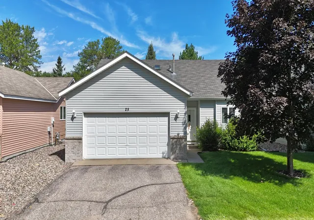 Photo 2 of Single family home for sale at 25 Pine Tree Ct, Sartell, MN 56377 | MLS# 7134502 | Listing updated on 2026-09-10