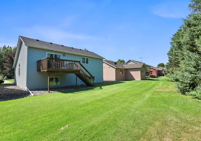 Photo 3 of Single family home for sale at 25 Pine Tree Ct, Sartell, MN 56377 | MLS# 7134502 | Listing updated on 2026-09-10