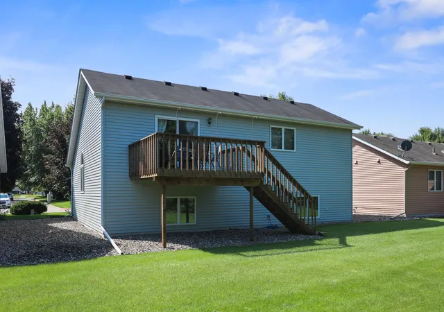 Photo 3 of Single family home for sale at 25 Pine Tree Ct, Sartell, MN 56377 | MLS# 7134502 | Listing updated on 2026-09-10