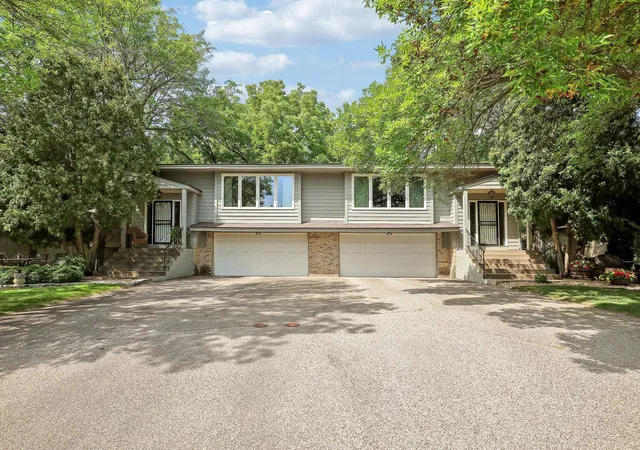 Photo 1 of Townhouse for sale at 9702 Utica Rd, Bloomington, MN 55437 | MLS# 7134547 | Listing updated on 2026-09-15