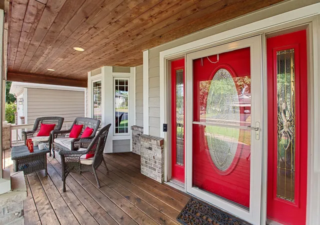 Photo 3 of Single family home for sale at 9224 Cornell Rd, Woodbury, MN 55125 | MLS# 7134558 | Listing updated on 2026-09-10