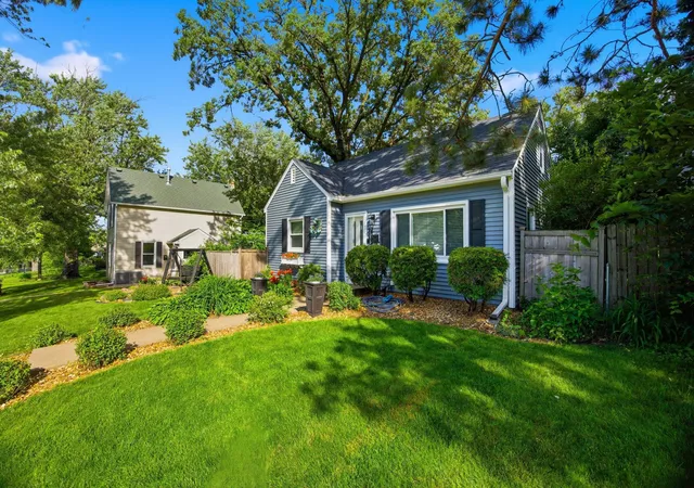 Photo 3 of Single family home for sale at 7515 North St, Saint Louis Park, MN 55426 | MLS# 7134634 | Listing updated on 2026-09-14