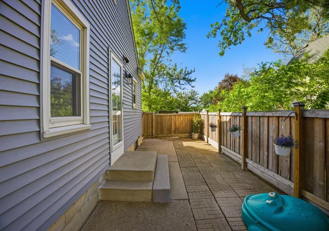 Photo 4 of Single family home for sale at 7515 North St, Saint Louis Park, MN 55426 | MLS# 7134634 | Listing updated on 2026-09-14
