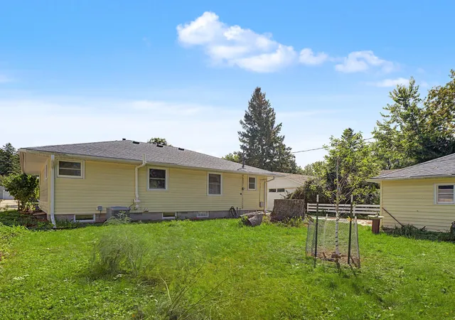 Photo 4 of Single family home for sale at 709 18th Avenue NE, Rochester, MN 55906 | MLS# 7134637 | Listing updated on 2026-09-09