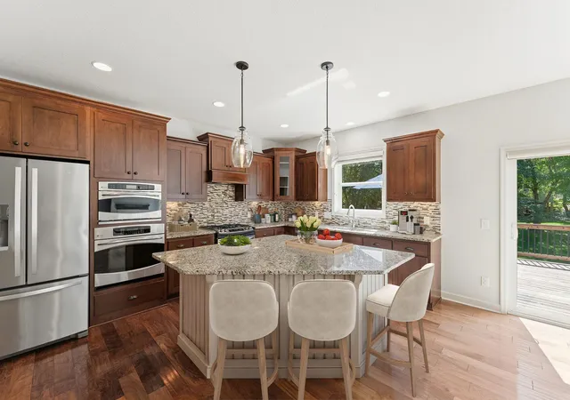 Photo 3 of Sale Pending at 3460 Ridgestone Way, Saint Paul, MN 55129 | MLS# 7134656 | Listing updated on 2026-09-11