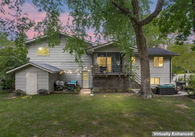 Photo 2 of Single family home for sale at 828 Fremont St E, Northfield, MN 55057 | MLS# 7134737 | Listing updated on 2026-09-14