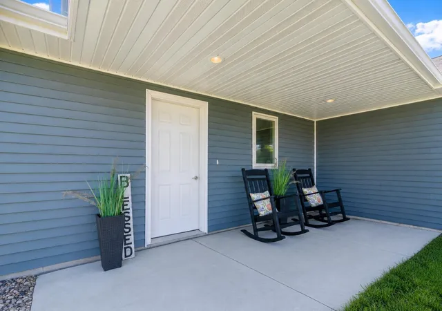 Photo 3 of Townhouse for sale at 2215 Lake Ave, New Ulm, MN 56073 | MLS# 7134767 | Listing updated on 2026-09-11