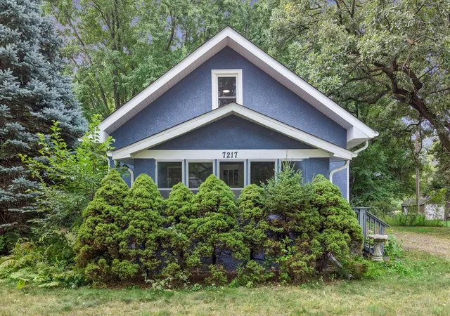 Photo 3 of Single family home for sale at 7217 63rd Ave N, Brooklyn Park, MN 55428 | MLS# 7134823 | Listing updated on 2026-09-14