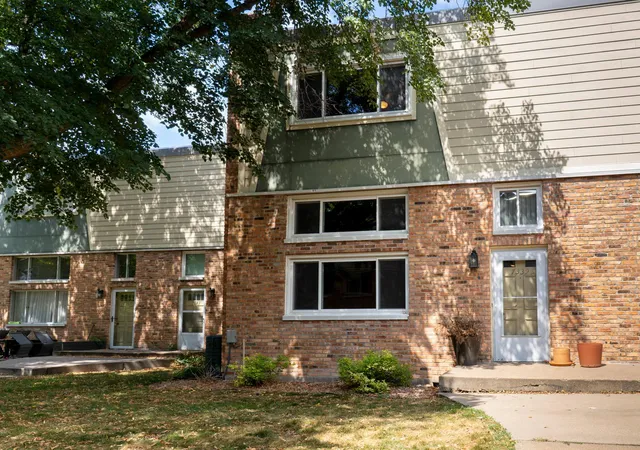 Photo 2 of Single family home for sale at 7339 W Franklin Ave, Saint Louis Park, MN 55426 | MLS# 7134839 | Listing updated on 2026-09-14