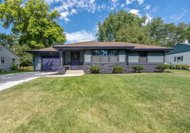 Photo 1 of Single family home for sale at 267 Rice Crk Blvd Ne, Minneapolis, MN 55432 | MLS# 7134855 | Listing updated on 2026-10-06