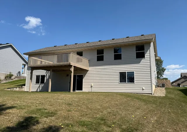 Photo 3 of Sale Pending at 510 Springwheat Dr, Dundas, MN 55019 | MLS# 7134866 | Listing updated on 2026-09-11