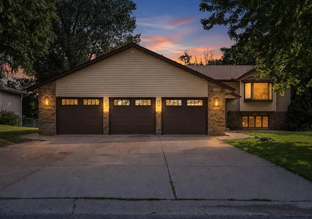 Photo 1 of Single family home for sale at 1242 Aldrich Way, Faribault, MN 55021 | MLS# 7134885 | Listing updated on 2026-09-11