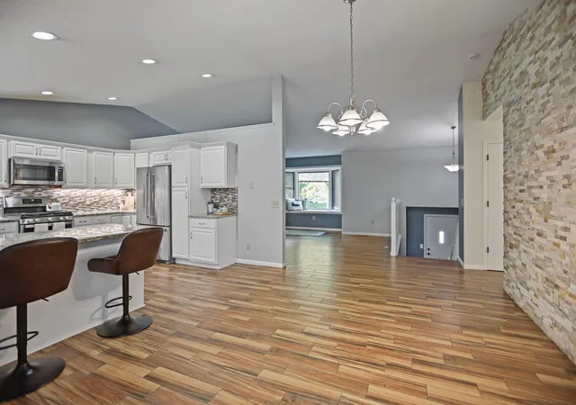 Photo 3 of Single family home for sale at 1242 Aldrich Way, Faribault, MN 55021 | MLS# 7134885 | Listing updated on 2026-09-11