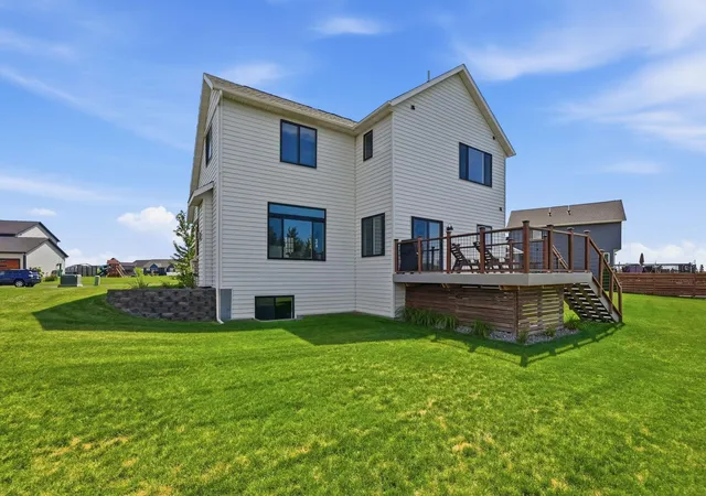 Photo 3 of Single family home for sale at 2022 Sandstone Loop N, Sartell, MN 56377 | MLS# 7134887 | Listing updated on 2026-09-15
