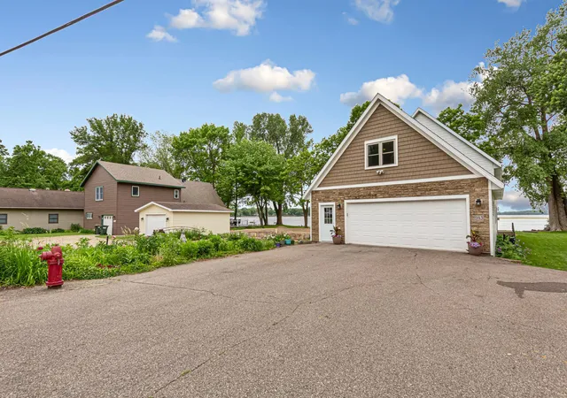 Photo 4 of Sale Pending at 943 Reed St N, Waterville, MN 56096 | MLS# 7134930 | Listing updated on 2026-09-11